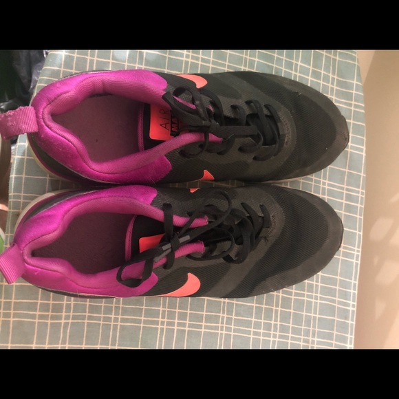 Purple and black sneakers - Picture 1 of 3